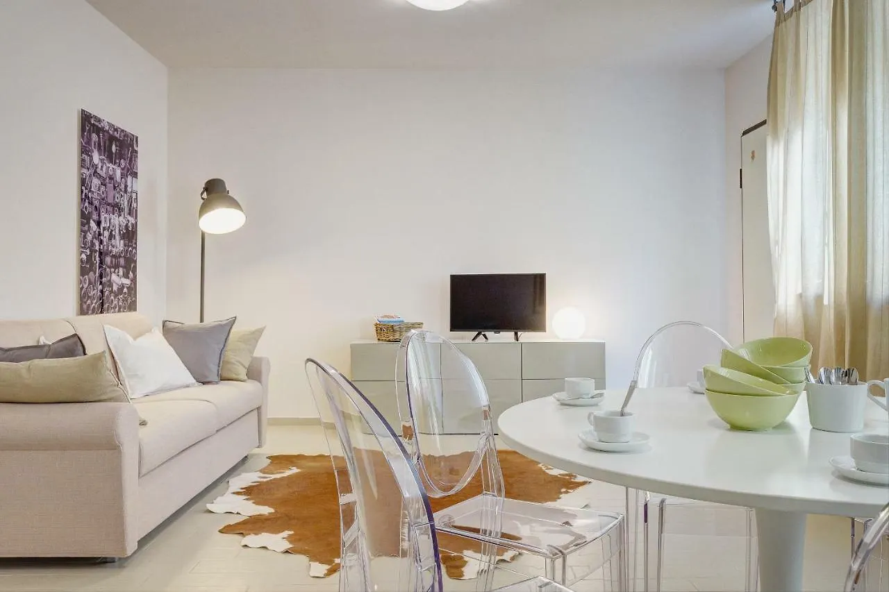 Dante Apartment By Firenze Prestige  Florence